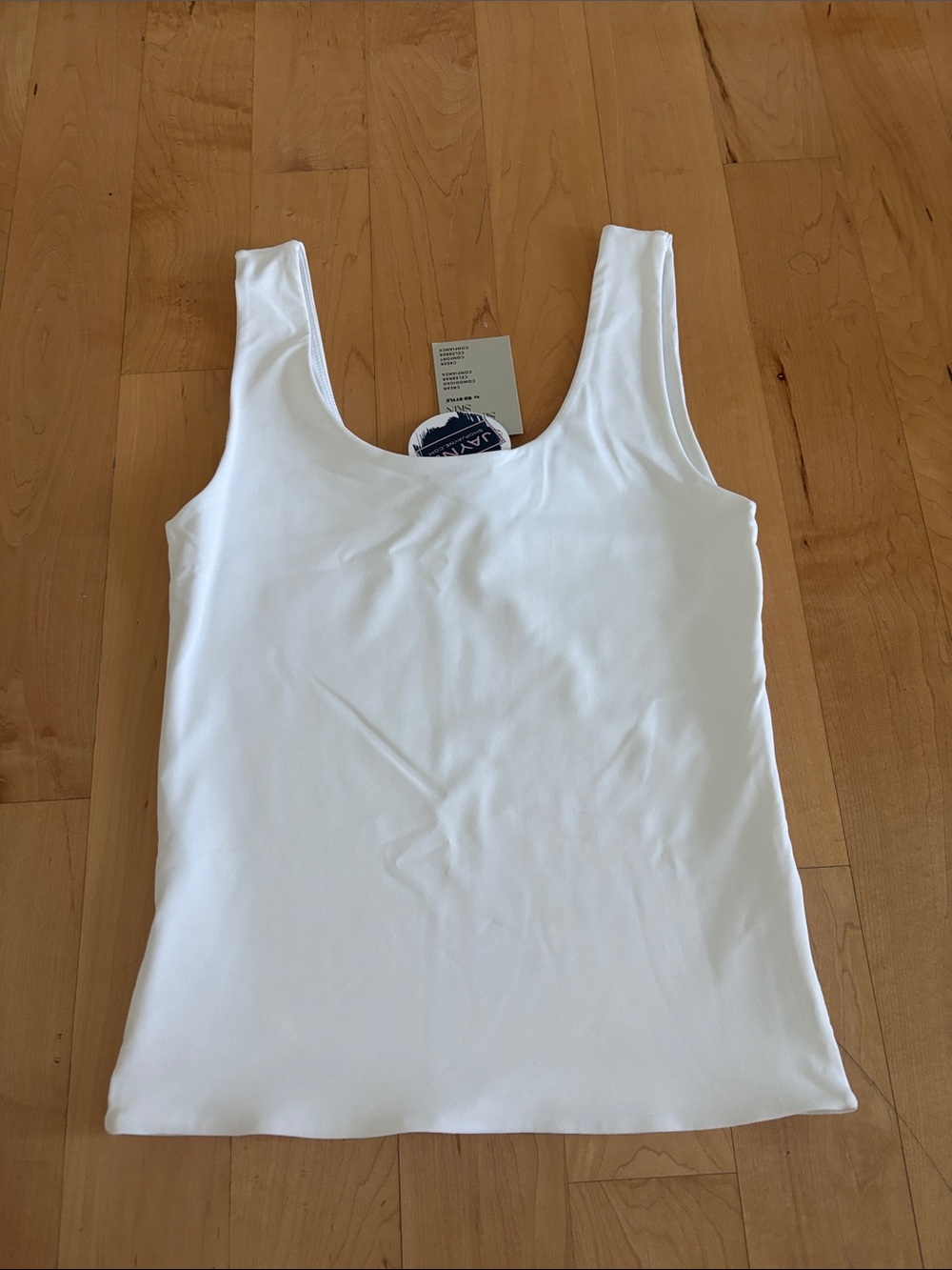 Second Skin fitted tank